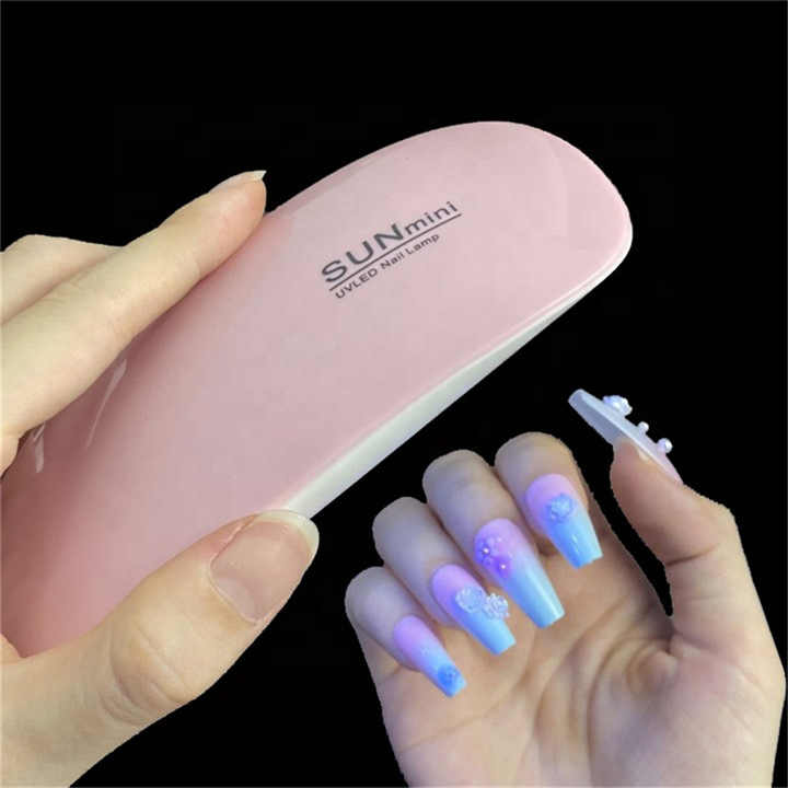 Lampe lumière UV pour sèche ongles